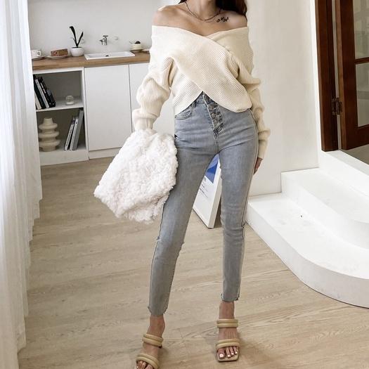 【DOE.FF】花苞排扣牛仔長褲 (現貨) 鉛筆褲 合身長褲 牛仔褲 牛仔長褲 彈力長褲 長褲女 緊身長褲 高腰長褲-細節圖5