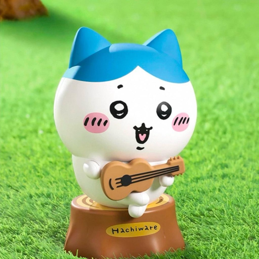 【熊盒子】正版授權🔖吉伊卡哇 Chiikawa 唱歌造型 公仔 小八貓 烏薩奇 聖誕禮物 生日禮物 擺設 擺件 禮物-細節圖4