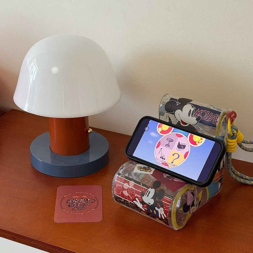 【熊盒子】 正版授權🔖SUNDAY HOME DISNEY 迪士尼 米奇 復古充氣沙發造型 手機支架 擺件 創意 禮物-細節圖3