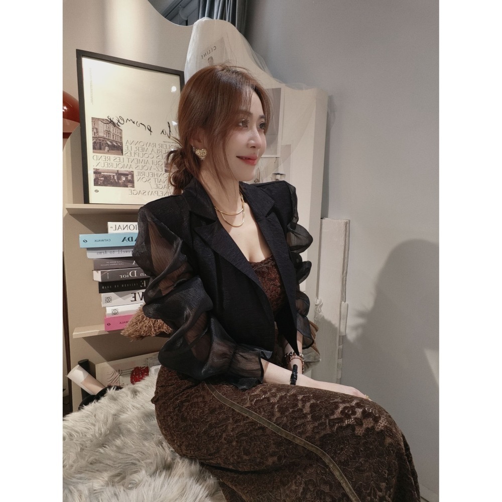 現貨左左家#8958 獨家穿美不穿暖！浮誇外套-細節圖4