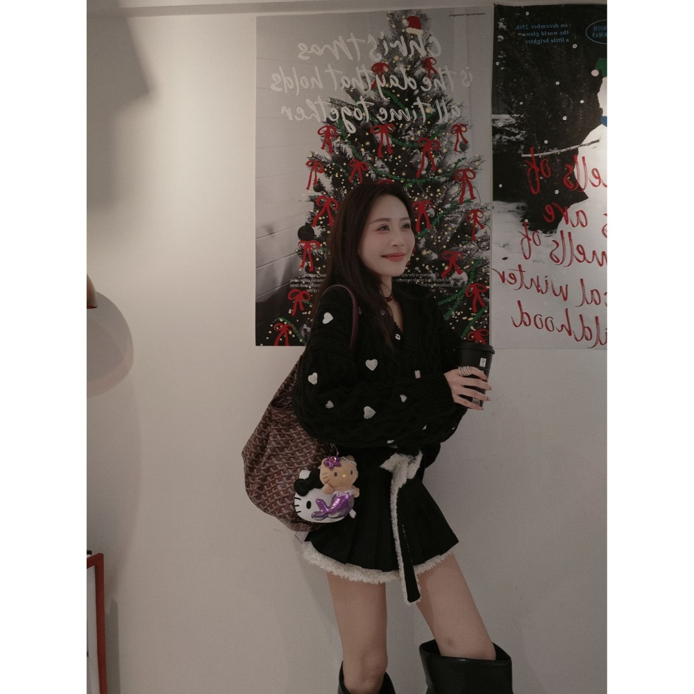 左左家#1023 高級感愛心刺繡毛衣-細節圖6