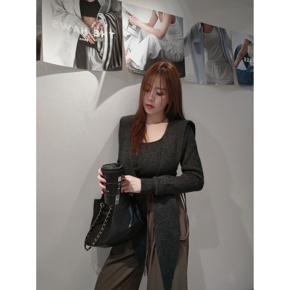 灰左左家 #8106 方領帶披肩包心紗(灰)-細節圖2