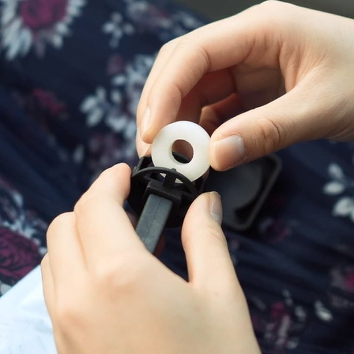 《 Chara 微百貨 》 日本 John＇s Blend 夾式車用固態芳香劑-本體 含1個芳香劑＋1卡夾 批發 採購-細節圖4