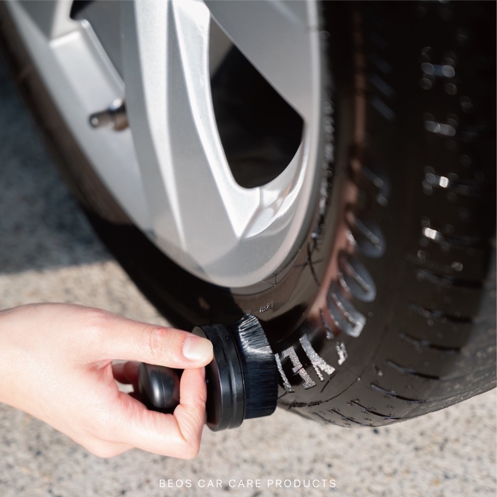 •BEOS• 圓型上油刷 可收納 高貼合度 輪胎油刷 超耐用 不掉毛 上油刷 免沾手 輪胎油刷子 輪胎刷 輪胎上蠟刷-細節圖3