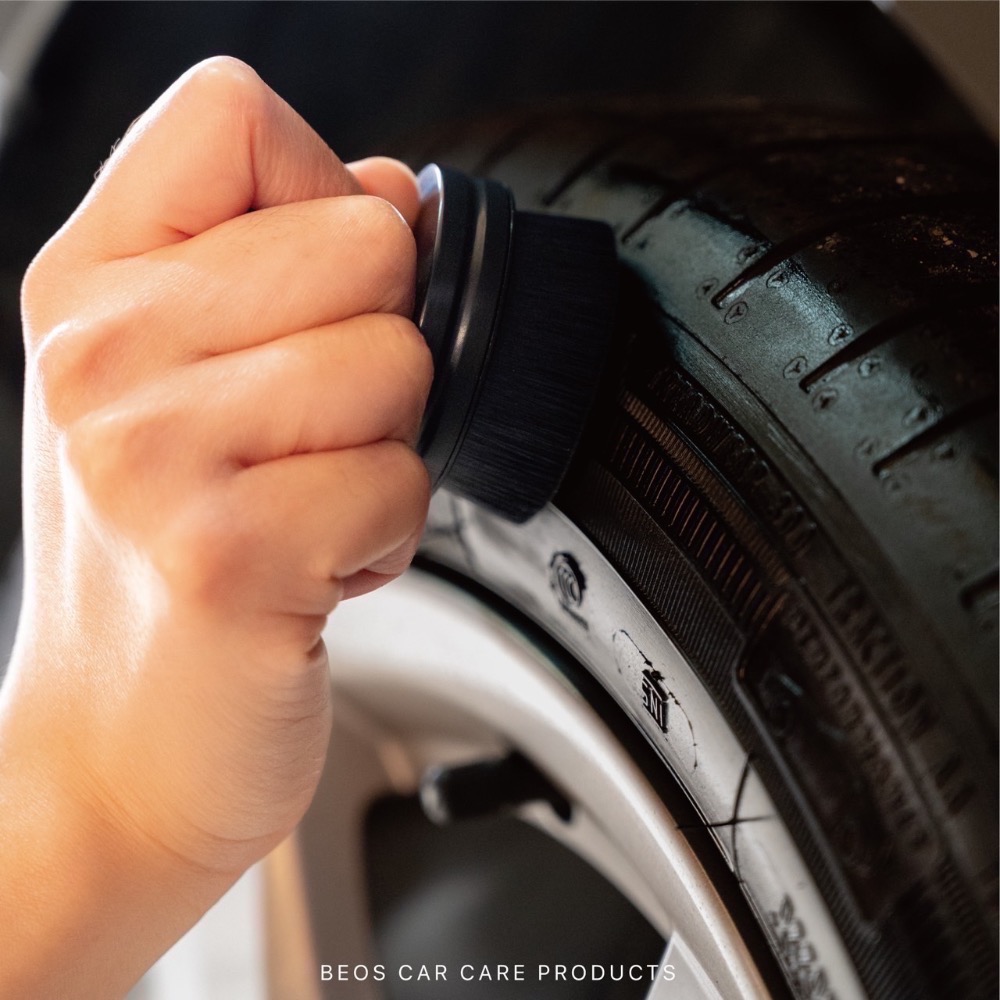 •BEOS• 圓型上油刷 可收納 高貼合度 輪胎油刷 超耐用 不掉毛 上油刷 免沾手 輪胎油刷子 輪胎刷 輪胎上蠟刷-細節圖8