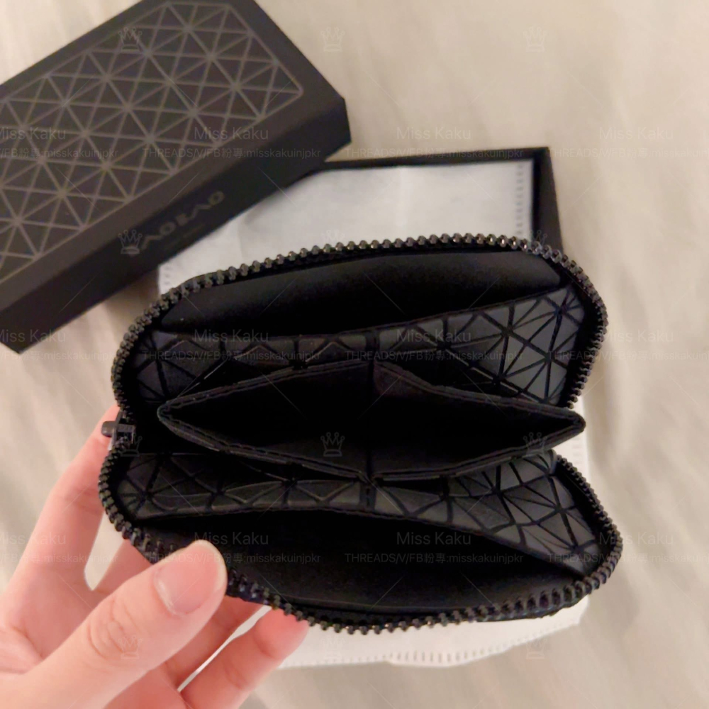 [現貨] 🖤全新三宅一生 BAOBAO ISSEY MIYAKE ㄇ字拉鍊零錢包｜拉鍊錢包 AG311 🔜快速出貨-細節圖5