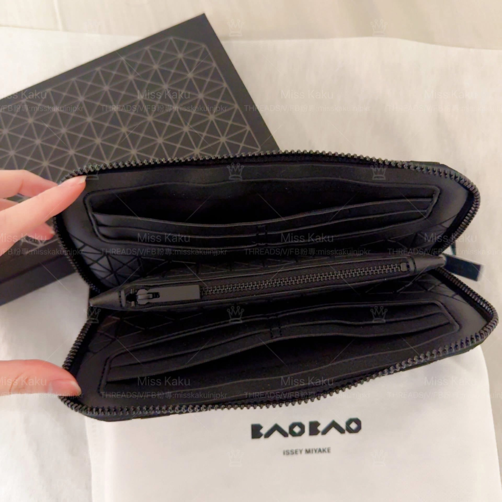 [現貨] 🖤全新三宅一生 BAOBAO ISSEY MIYAKE ㄇ字拉鍊長夾｜多卡長夾 AG351 🔜 快速出貨-細節圖5
