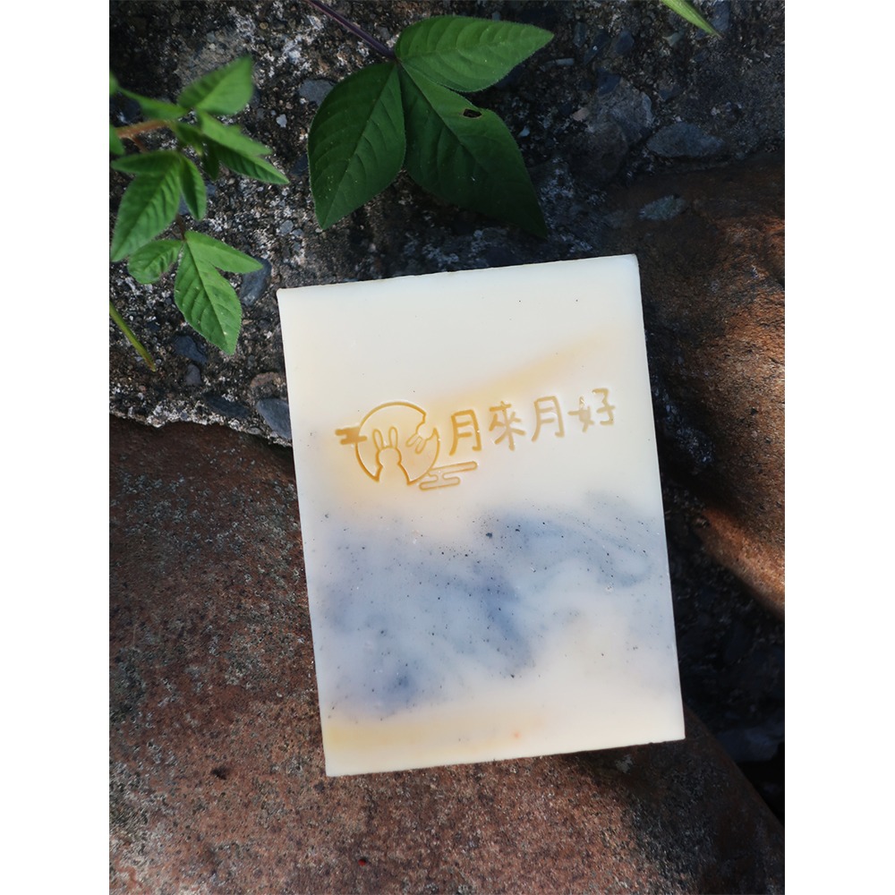 【皂章A72】月來月好 (預購) 中秋節皂章 壓克力章 節日皂章 兔子皂章 月兔 手工皂章-細節圖2