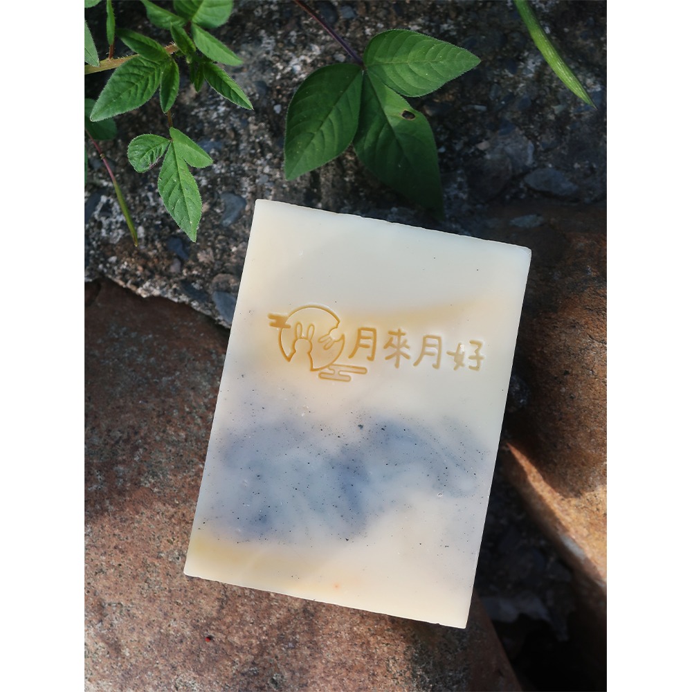 【皂章A72】月來月好 (預購) 中秋節皂章 壓克力章 節日皂章 兔子皂章 月兔 手工皂章-細節圖3