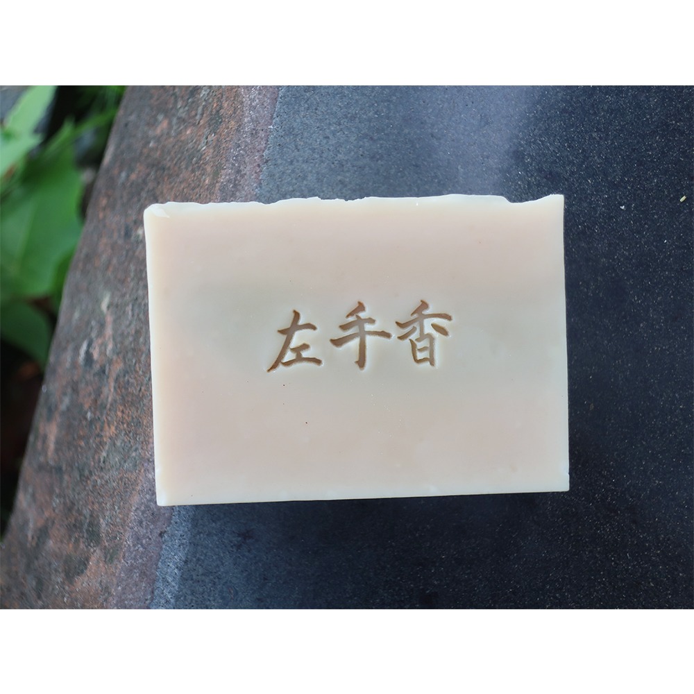 【皂章B53】左手香 字章 (預購) 壓克力皂章 功能章 植物章-細節圖2