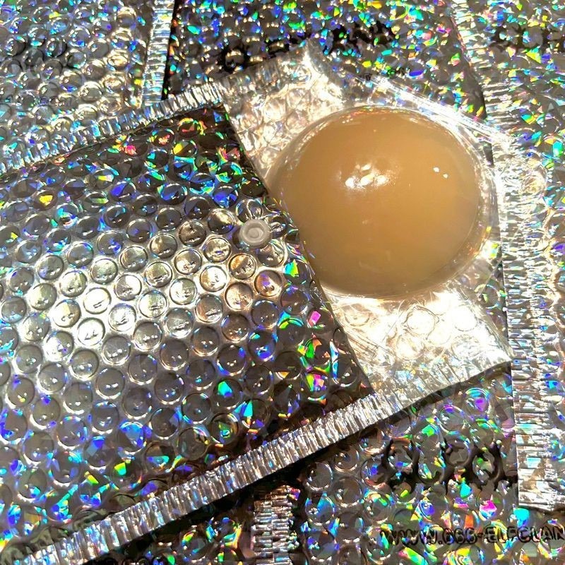 666 SHOP 「台灣現貨」自留款溫感黑科技無膠自黏胸貼 8公分 10公分塑膠盒裝無紙盒-細節圖6