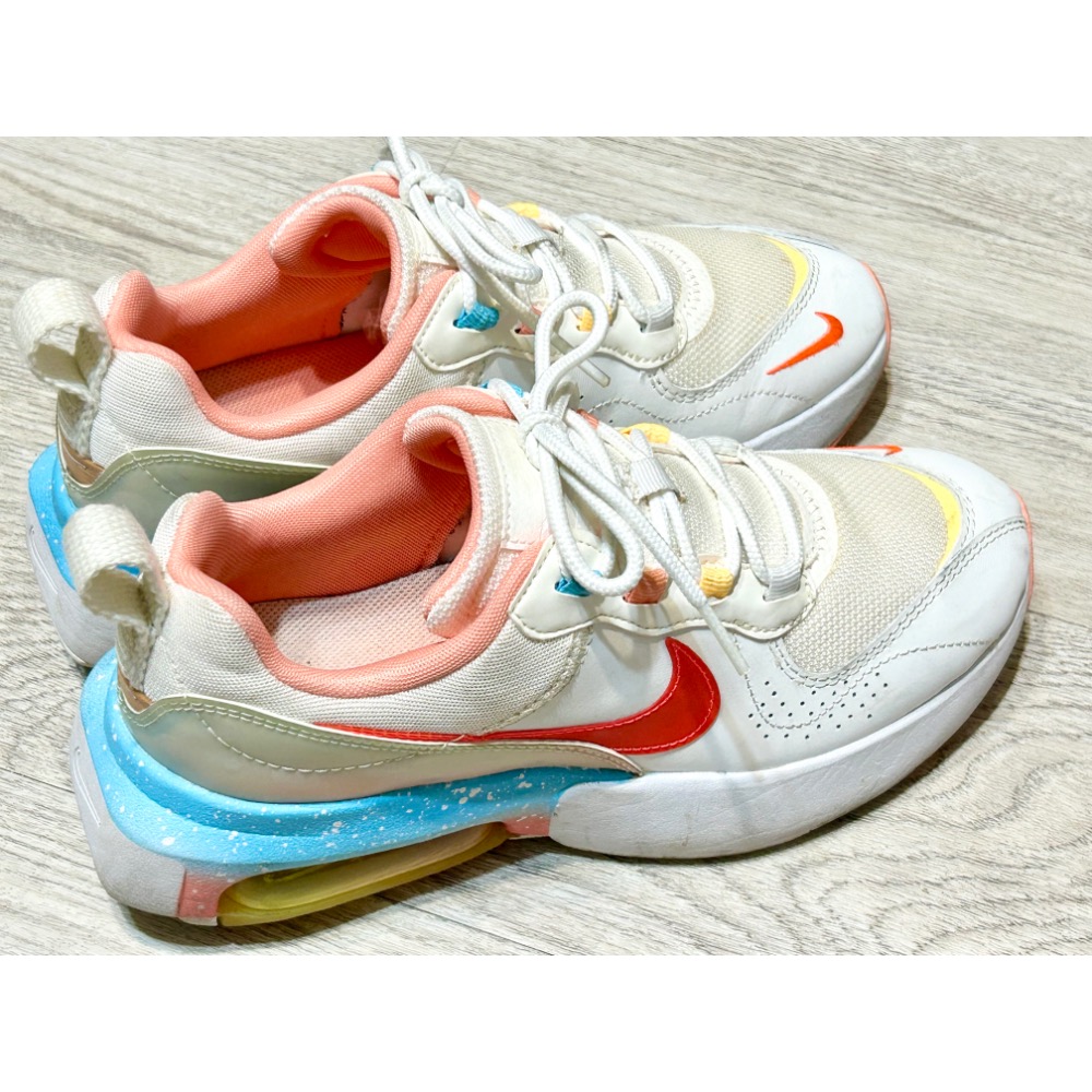 NIKE系列-Air Max Verona 女款白紅多色系氣墊運動慢跑鞋23.5CM-細節圖5