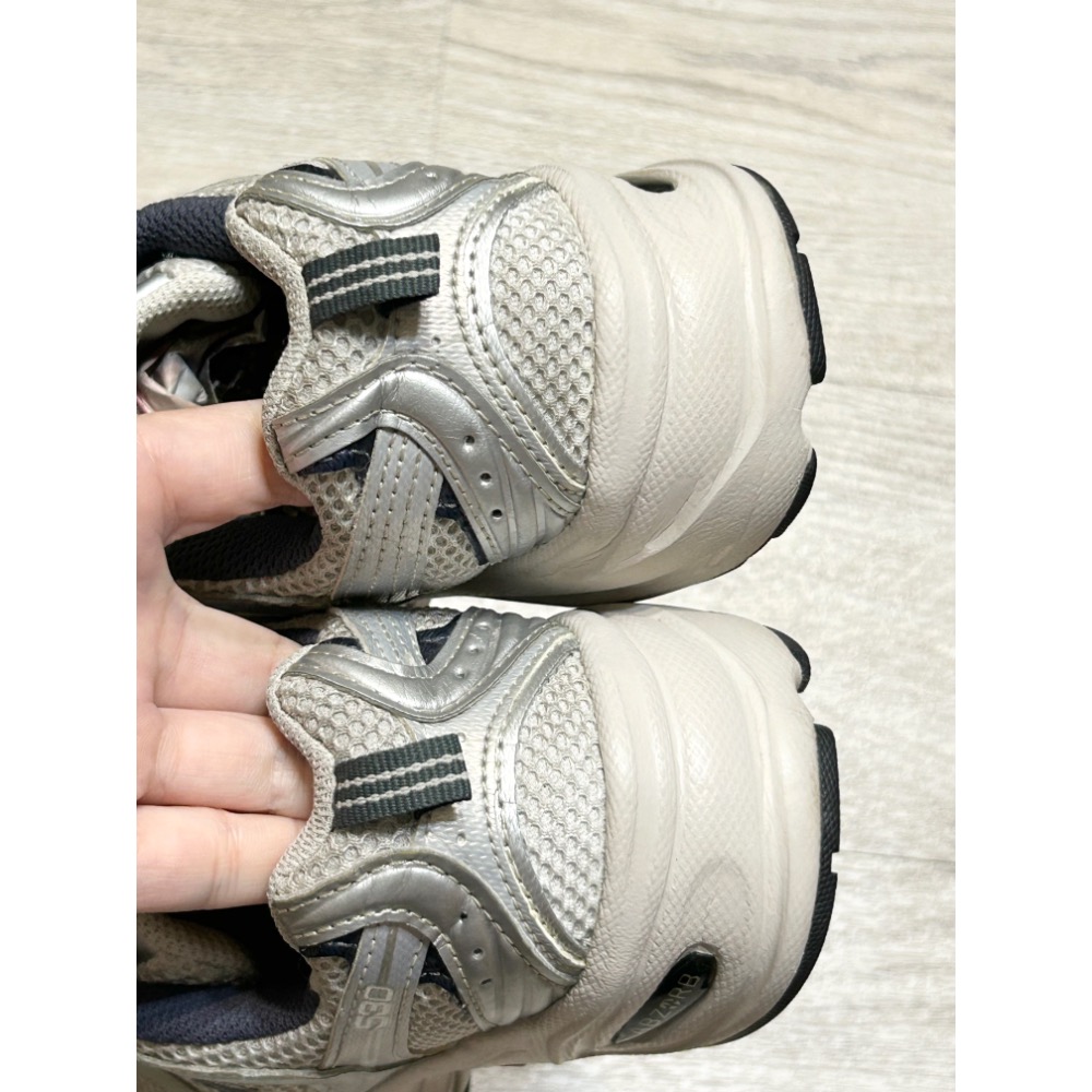 New Balance 530 MR530KA 奶油 銀 慢跑鞋 老爹鞋 情侶鞋 男女23CM-細節圖3