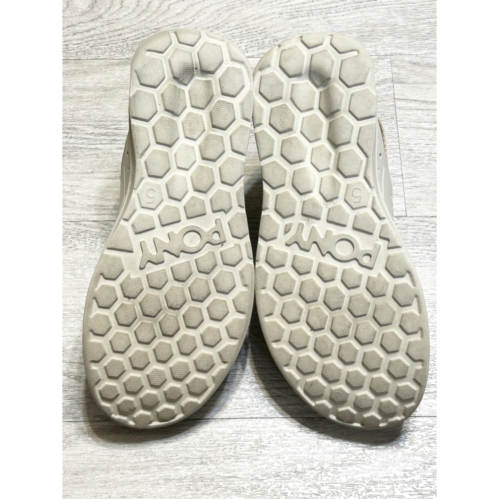 PONY ENJOY輕量洞洞鞋 珍奶 可踩式腳後跟 中性款 男女鞋(台灣難波萬系列) 5號適24-24.5公分-細節圖5