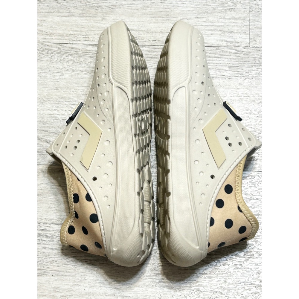 PONY ENJOY輕量洞洞鞋 珍奶 可踩式腳後跟 中性款 男女鞋(台灣難波萬系列) 5號適24-24.5公分-細節圖6