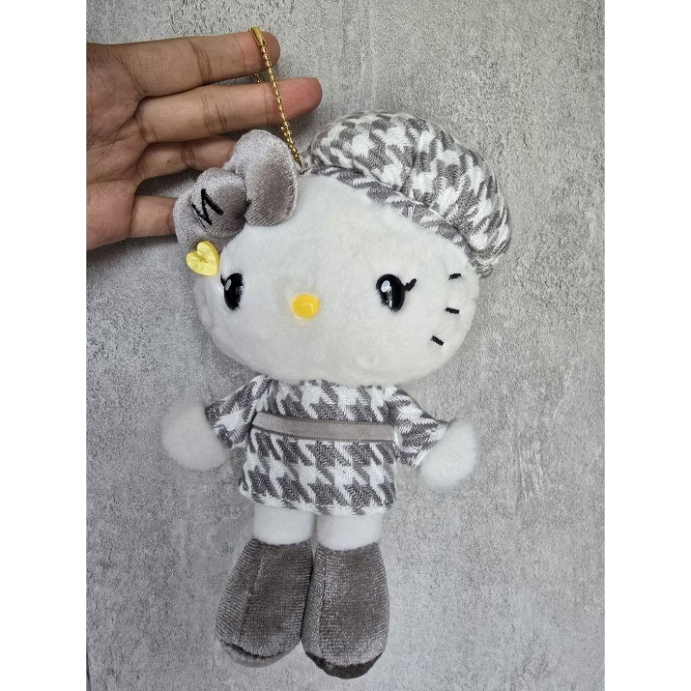 Hello Kitty 冬季新款千鳥格吊飾 凱蒂貓吊飾 泰迪熊吊飾 現貨在台-細節圖2