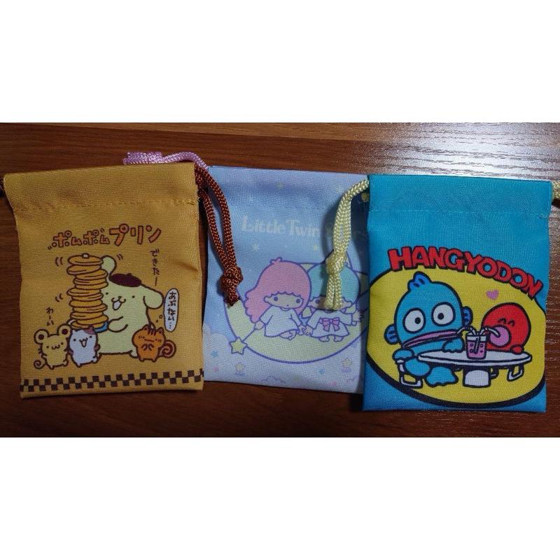日本🇯🇵三麗鷗家族 束口袋盲包 凱蒂貓 大耳狗 庫洛米 布丁狗 美樂蒂 大眼蛙 帕恰狗 酷企鵝 漢頓 雙子星-細節圖2