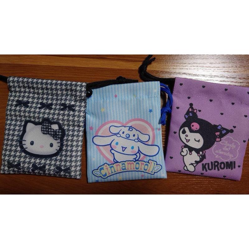 日本🇯🇵三麗鷗家族 束口袋盲包 凱蒂貓 大耳狗 庫洛米 布丁狗 美樂蒂 大眼蛙 帕恰狗 酷企鵝 漢頓 雙子星-細節圖3