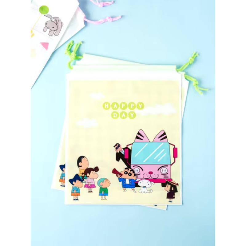 韓國🇰🇷大創蠟筆小新束口袋2入-細節圖3