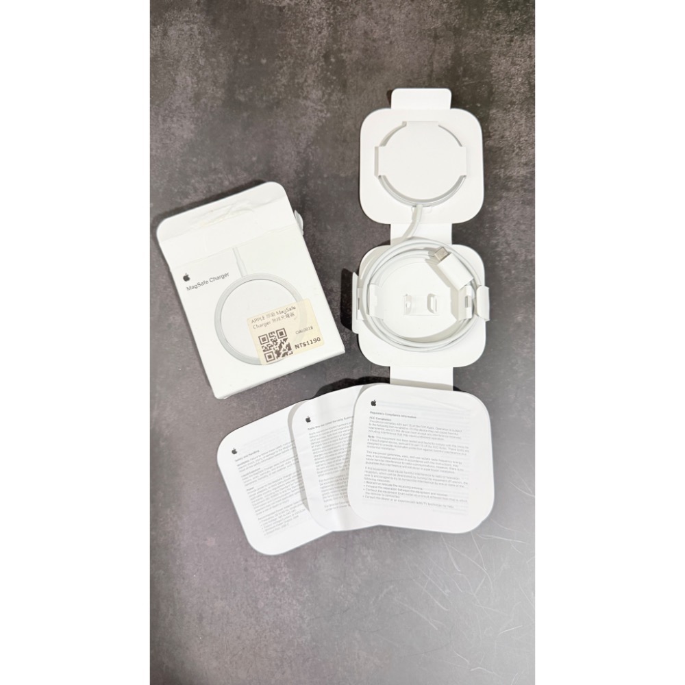 APPLE 原廠 MagSafe Charger 無線充電器 磁吸 充電/愛思Qi- PO3超薄10W 快充-規格圖8