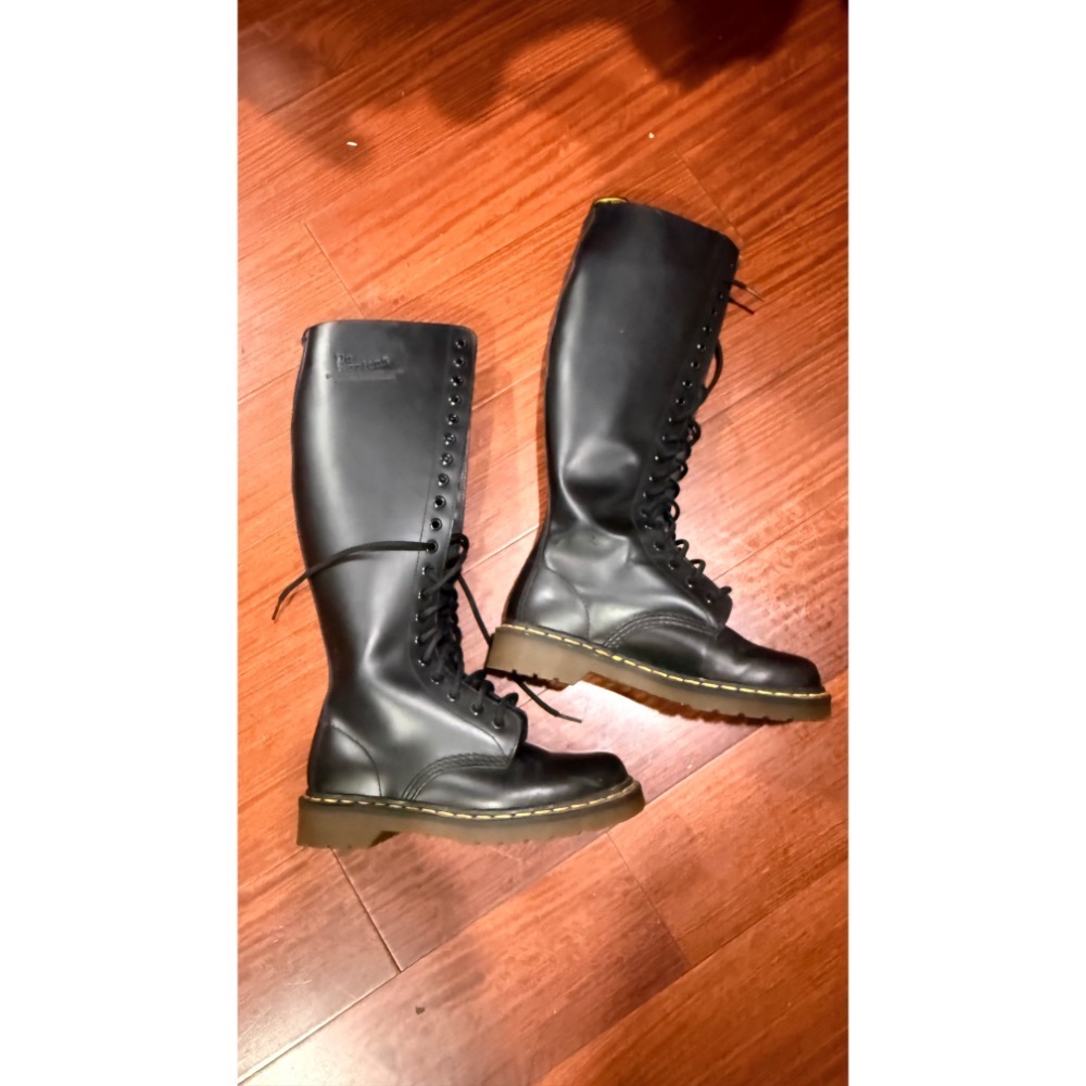 Dr.Martens 馬汀 20孔長靴-細節圖2
