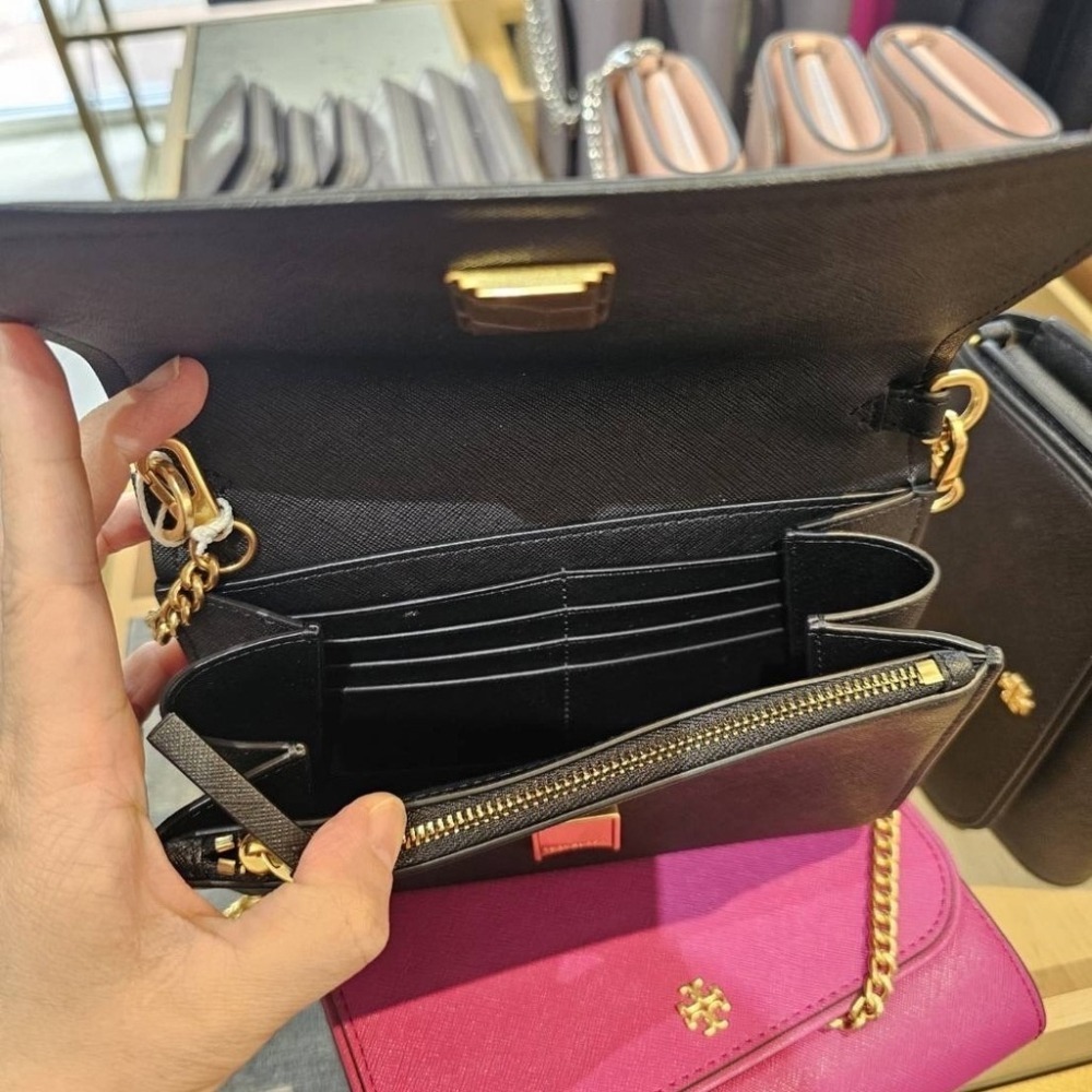 【現貨】TORY BURCH 經典LOGO防刮皮革鍊帶WOC包 黑色 肩背包 側背包 斜背包 TB-細節圖2