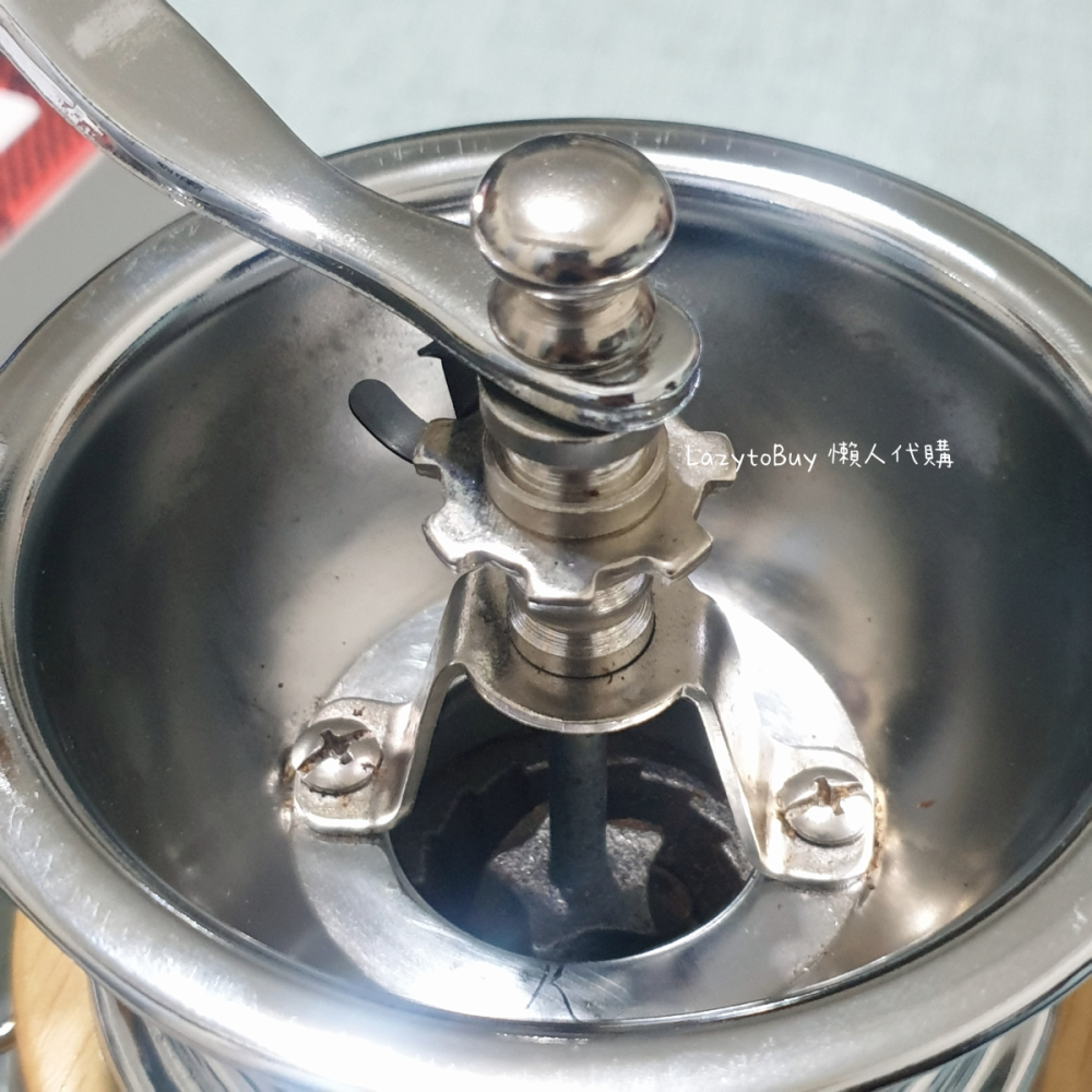 【二手現貨】寶馬 手搖磨豆機 台灣製 儲豆罐 磨豆機 不鏽鋼 咖啡用具-細節圖3