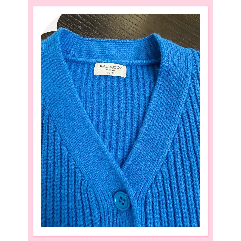 MAC MIOCO 米歐卡 童裝 女童 外套 罩衫 藍色 落肩 時尚 保暖 V領 前釦式 二手-細節圖5