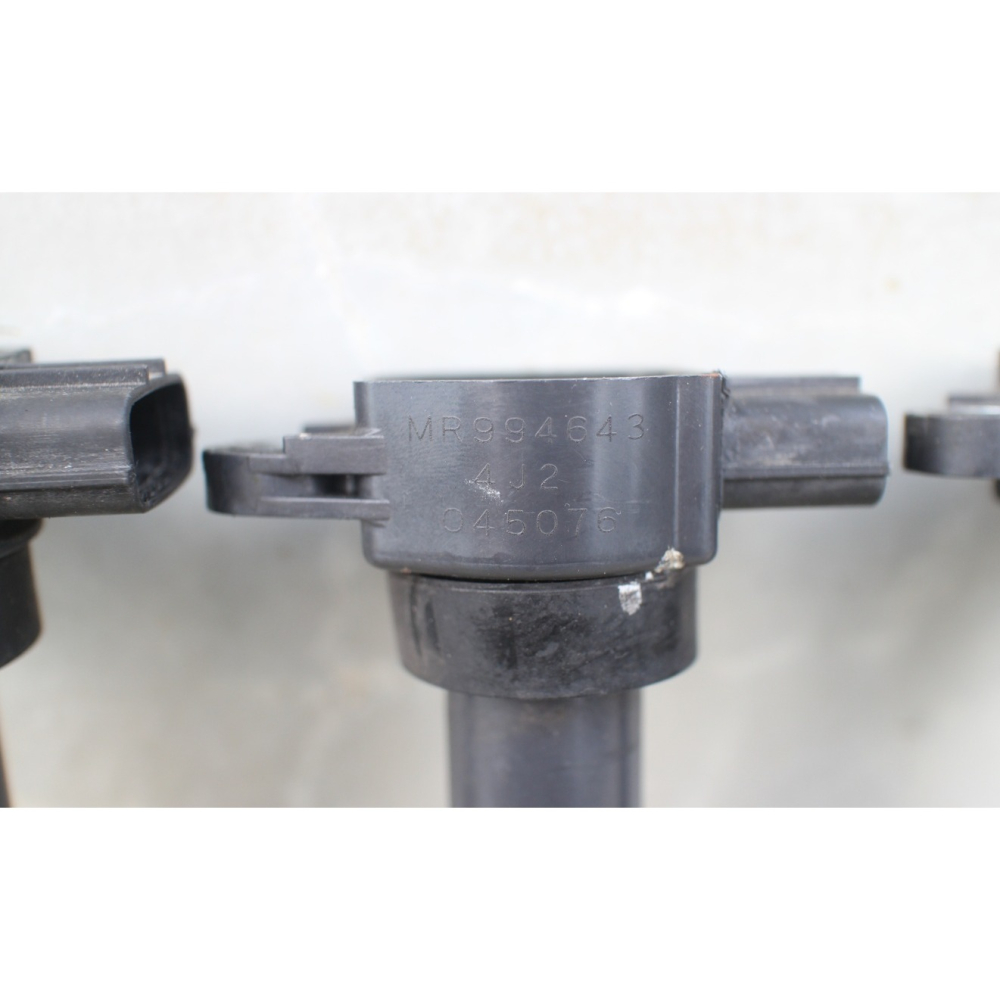 中古零件【三菱 04後 savrin2.4 GRUNDER2.4 考耳 高壓線圈】幸福力 點火線圈 MR994643-細節圖2