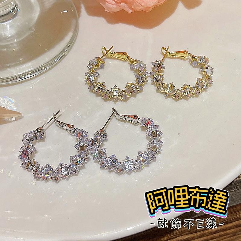 【阿哩布達】👉【耳環】台灣現貨 快速出貨 簡單時尚 立體鋯石纏繞圈圈 圓圈耳針耳環 螺旋耳夾 蚊香盤耳夾 新娘飾品-細節圖6