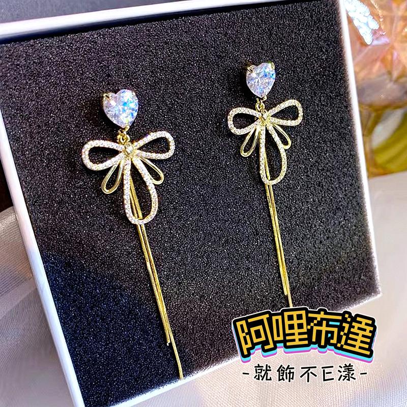 【阿哩布達】👉【耳針耳夾】台灣現貨 快速出貨 銀耳針 愛心水鑽鏤空蝴蝶結流蘇耳針 螺旋耳夾 三角耳夾 蚊香盤 新娘飾品-細節圖2