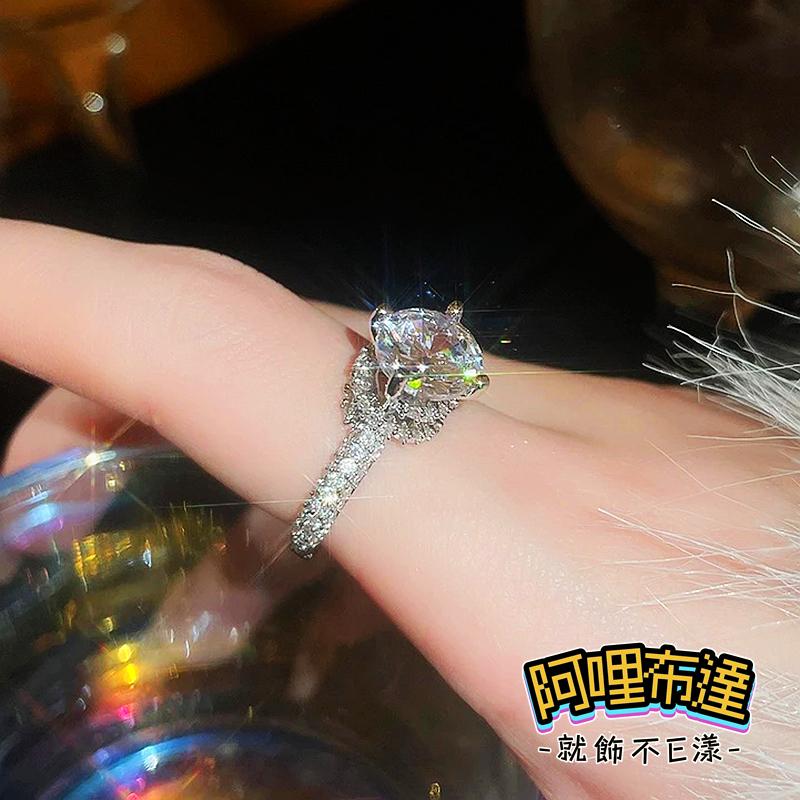 【阿哩布達】👉【戒指】台灣現貨 快速出貨JZ07 精緻璀璨  超大鋯石水鑽纏繞戒指 可調整開口戒 約會 夜店 新秘-細節圖2