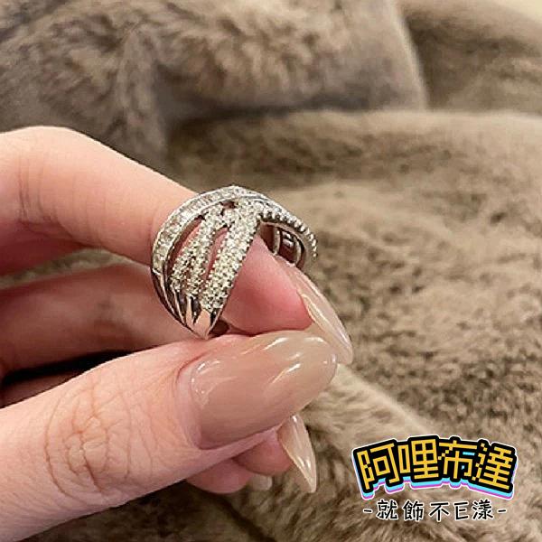 【阿哩布達】👉【戒指】台灣現貨 快速出貨JZ01 時尚精緻 璀璨水鑽鋯石交錯寛版戒指 開口戒 新娘秘書 新娘飾品 約會-細節圖2
