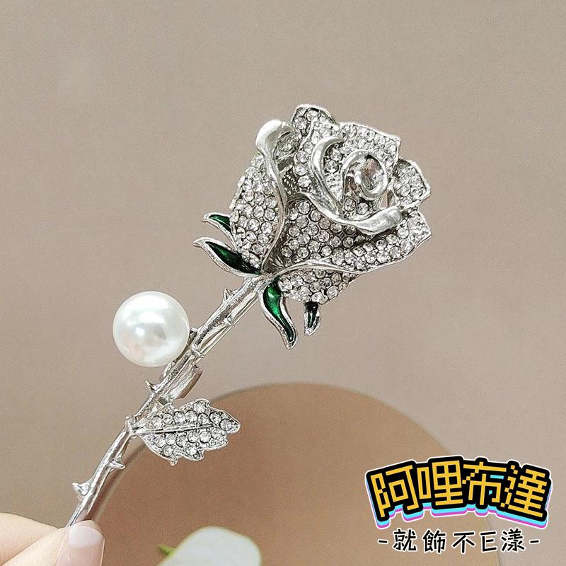 【阿哩布達】👉【胸針】台灣現貨 快速出貨BR07 時尚精緻 立體水鑽玫瑰花珍珠別針 胸針 徽章 兩色可選 新娘飾品 GD-細節圖6
