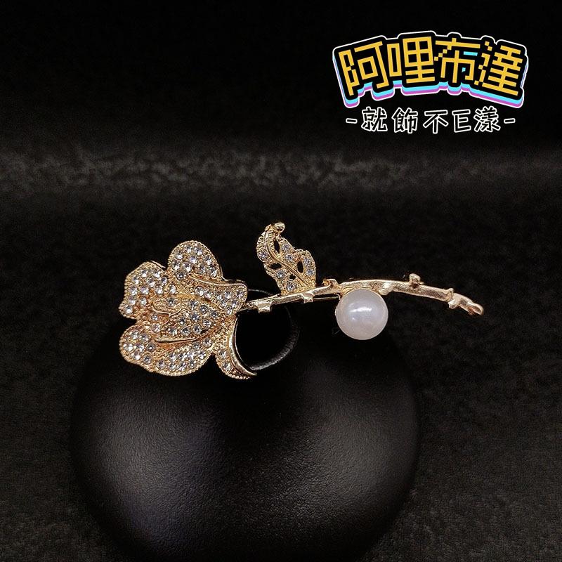 【阿哩布達】👉【胸針】台灣現貨 快速出貨BR25 奢華時尚 滿鑽玫瑰花朵珍珠水鑽別針 胸針 徽章 GD 新娘飾品 新秘-細節圖4