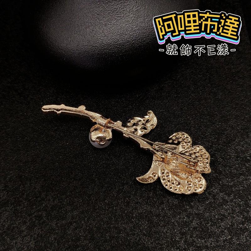 【阿哩布達】👉【胸針】台灣現貨 快速出貨BR25 奢華時尚 滿鑽玫瑰花朵珍珠水鑽別針 胸針 徽章 GD 新娘飾品 新秘-細節圖5