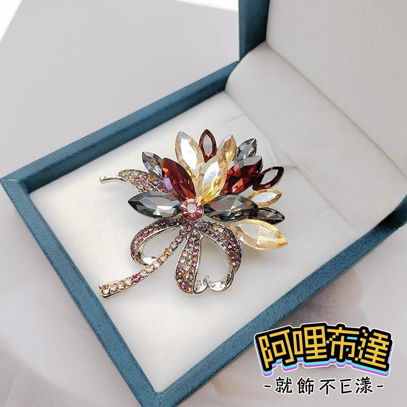 【阿哩布達】👉【胸針】台灣現貨 快速出貨BR23 幸福時刻 彩色水晶新娘捧花別針 胸針 徽章 GD 新娘飾品 新娘秘書-細節圖5