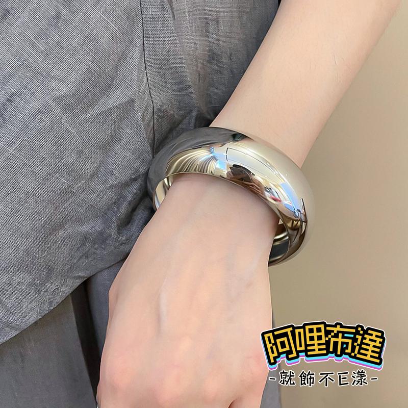【阿哩布達】👉【手鍊】台灣現貨 快速出貨SH103 時尚簡約 浮誇超特大金屬手鐲 固定手圍 兩色可選 肚皮舞飾品 新秘-細節圖5