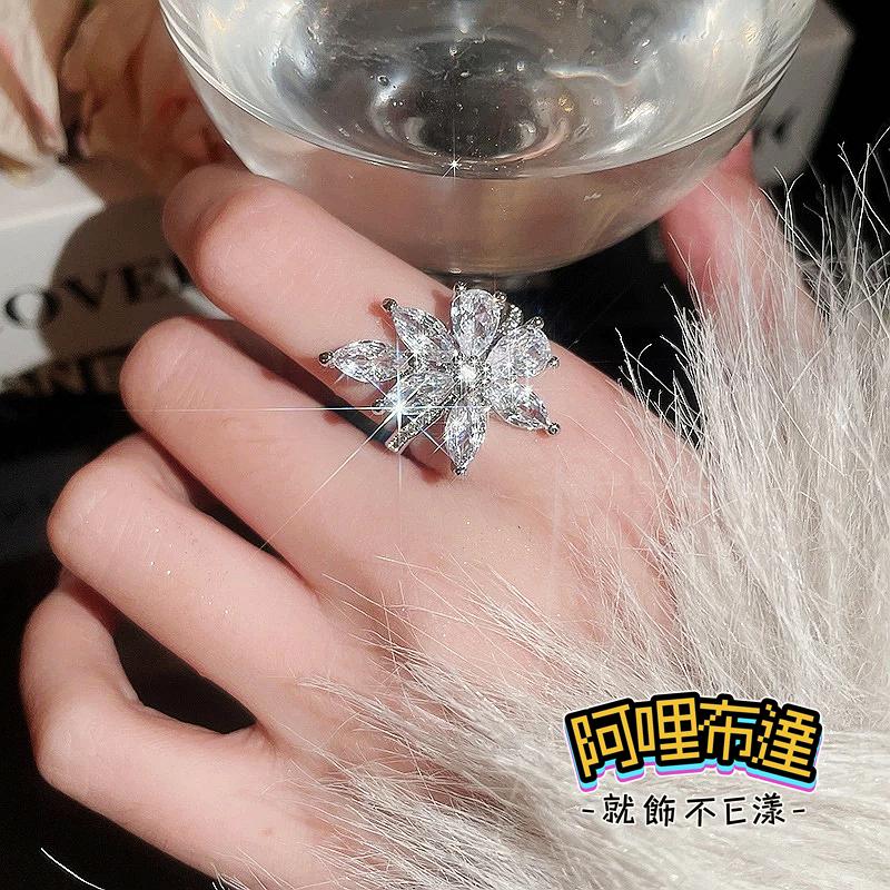 【阿哩布達】👉【戒指】台灣現貨 快速出貨JZ23 精緻甜美 水鑽鋯石花朵戒指 開口戒 新娘秘書 新娘飾品 出遊 夜店-細節圖3