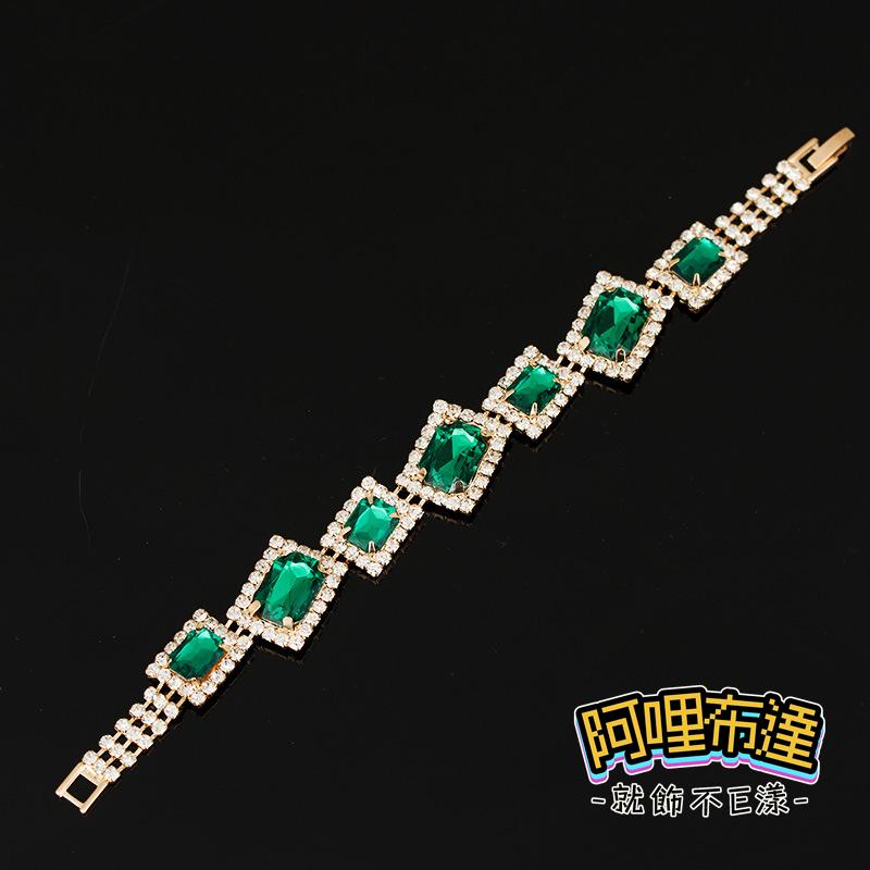 【阿哩布達】👉【手鍊】台灣現貨 快速出貨SH97 精緻高雅 綠色方形寶石水鑽手鍊 約會 喜宴 晚會 新娘秘書 新娘飾品-細節圖2