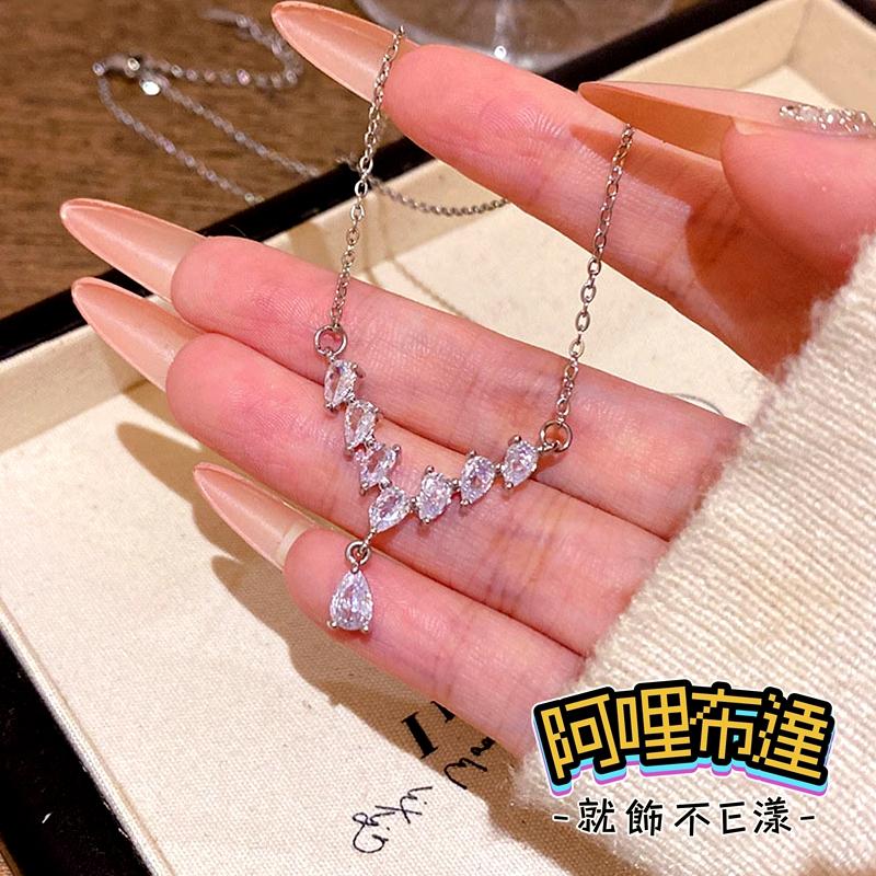 【阿哩布達】👉【項鍊】台灣現貨 快速出貨SL147 精緻簡約設計水滴拼接項鍊 鎖骨鍊 頸鍊 短項鍊 約會 新秘 新娘飾品-細節圖4