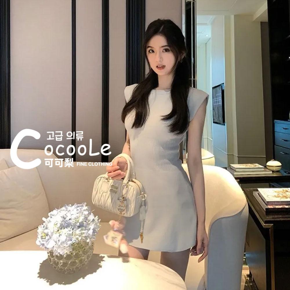 韓版🇰🇷溫柔氛圍淺灰色小飛袖收腰A字針織洋裝(超顯身材~) 夏季洋裝 氣質洋裝 收腰洋裝 A字洋裝 針織洋裝 修身洋裝-細節圖2