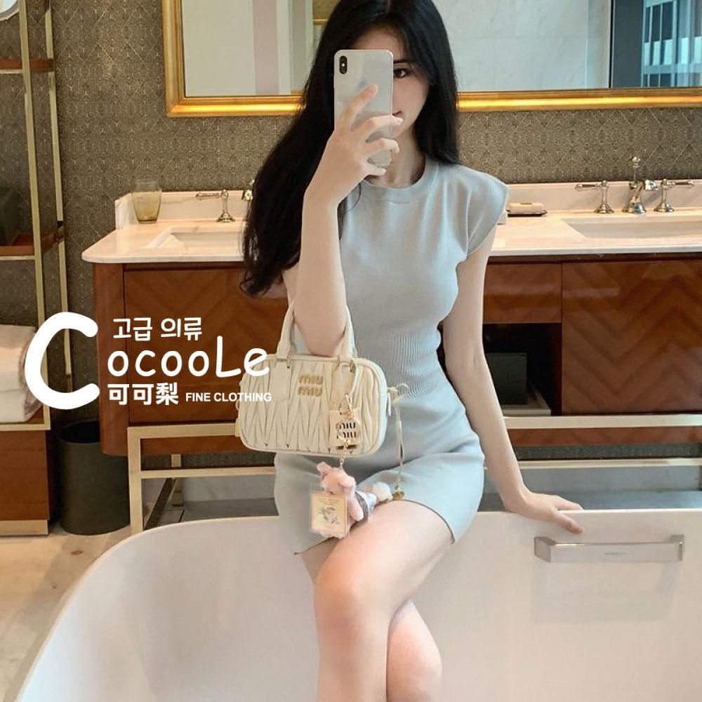 韓版🇰🇷溫柔氛圍淺灰色小飛袖收腰A字針織洋裝(超顯身材~) 夏季洋裝 氣質洋裝 收腰洋裝 A字洋裝 針織洋裝 修身洋裝-細節圖3