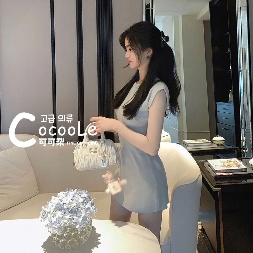 韓版🇰🇷溫柔氛圍淺灰色小飛袖收腰A字針織洋裝(超顯身材~) 夏季洋裝 氣質洋裝 收腰洋裝 A字洋裝 針織洋裝 修身洋裝-細節圖4