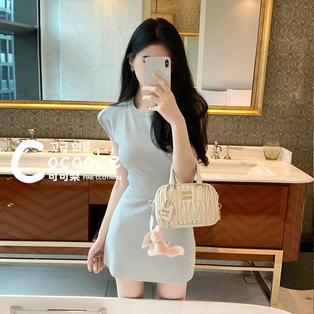 韓版🇰🇷溫柔氛圍淺灰色小飛袖收腰A字針織洋裝(超顯身材~) 夏季洋裝 氣質洋裝 收腰洋裝 A字洋裝 針織洋裝 修身洋裝-細節圖9