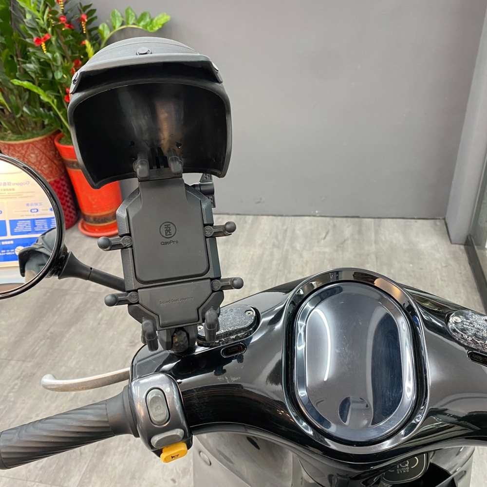 【桃園現貨】原廠正版 五匹 玄武 MWUPP OsoPro 機車手機架 遮陽帽 遮雨帽 小盔盔 五匹配件 安全帽-細節圖6