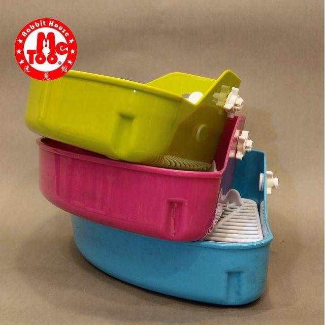 三角形塑膠底網便盆 小型兔專用 （顏色隨機出貨）-細節圖2