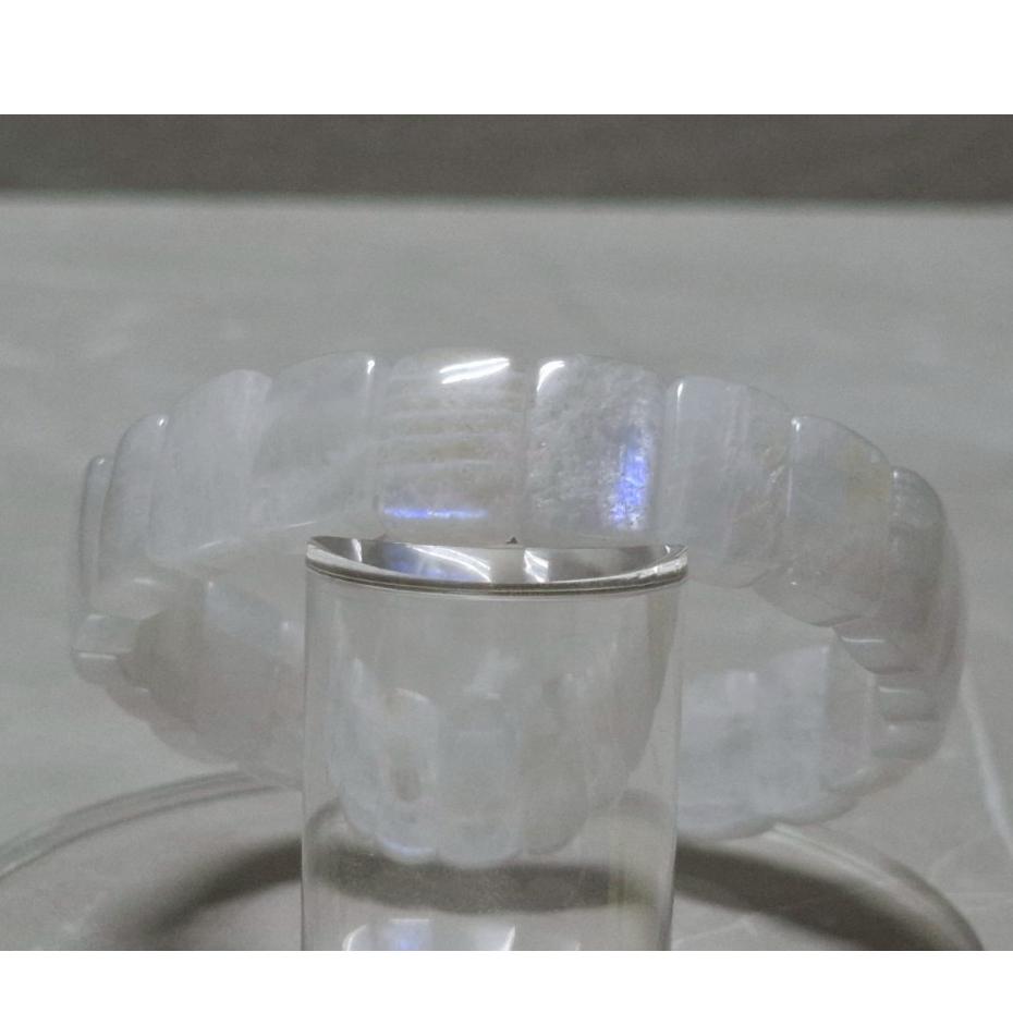 【三寶坊】天然藍月光手排 強藍光月光石 藍月光石手環-細節圖3