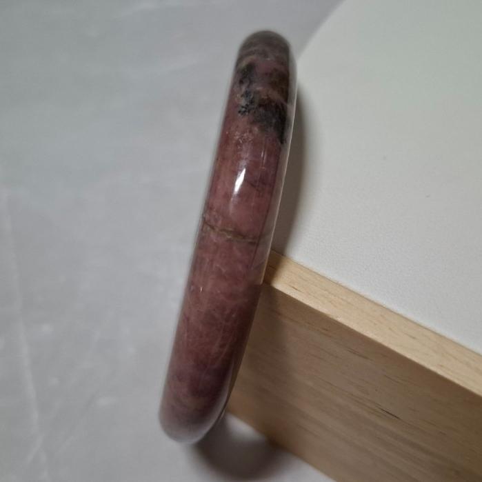 【三寶坊】天然薔薇手鐲 61圈口 薔薇輝手鐲 玫瑰石 胖圓條 手鐲大圈口 N455-細節圖3