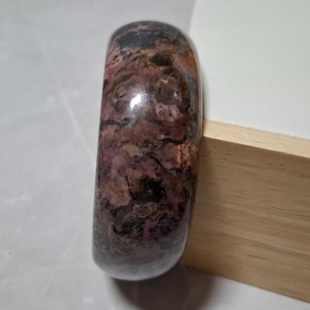 【三寶坊】薔薇手鐲 59圈口 薔薇輝手鐲 玫瑰石 寬鐲 手鐲大圈口 N450-細節圖4